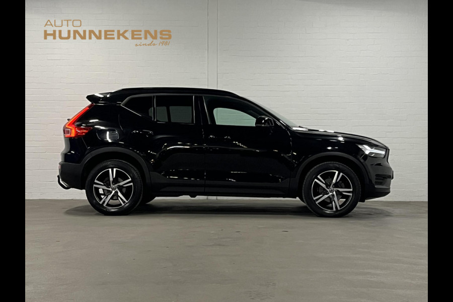 Volvo XC40 1.5 T3 R-Design Trekhaak | Cruise control | Achteruitrij camera | Stoelverwarming | Carplay