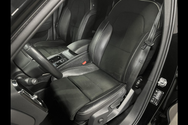 Volvo XC40 1.5 T3 R-Design Trekhaak | Cruise control | Achteruitrij camera | Stoelverwarming | Carplay