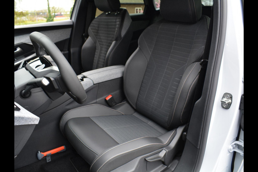 Peugeot E-3008 Allure 73 kWh Avantage | Navigatie | Carplay | Camera