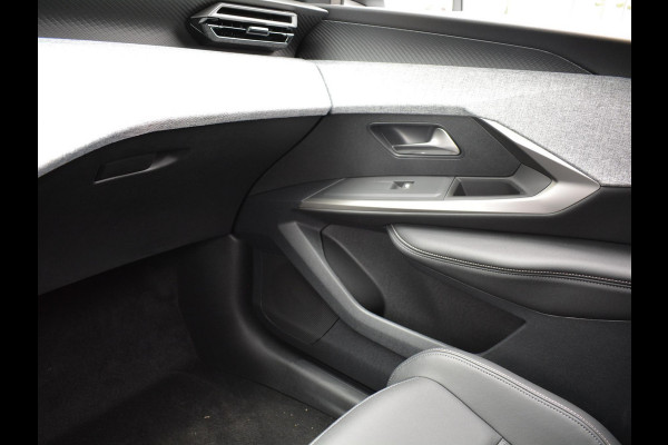 Peugeot E-3008 Allure 73 kWh Avantage | Navigatie | Carplay | Camera
