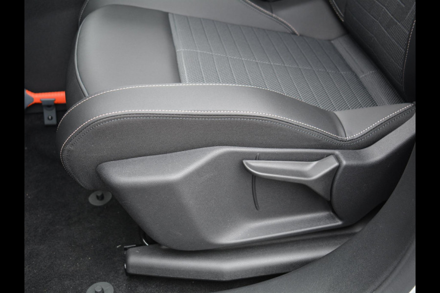 Peugeot E-3008 Allure 73 kWh Avantage | Navigatie | Carplay | Camera