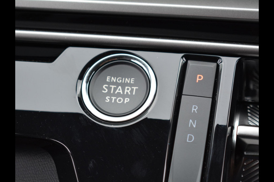 Peugeot E-3008 Allure 73 kWh Avantage | Navigatie | Carplay | Camera