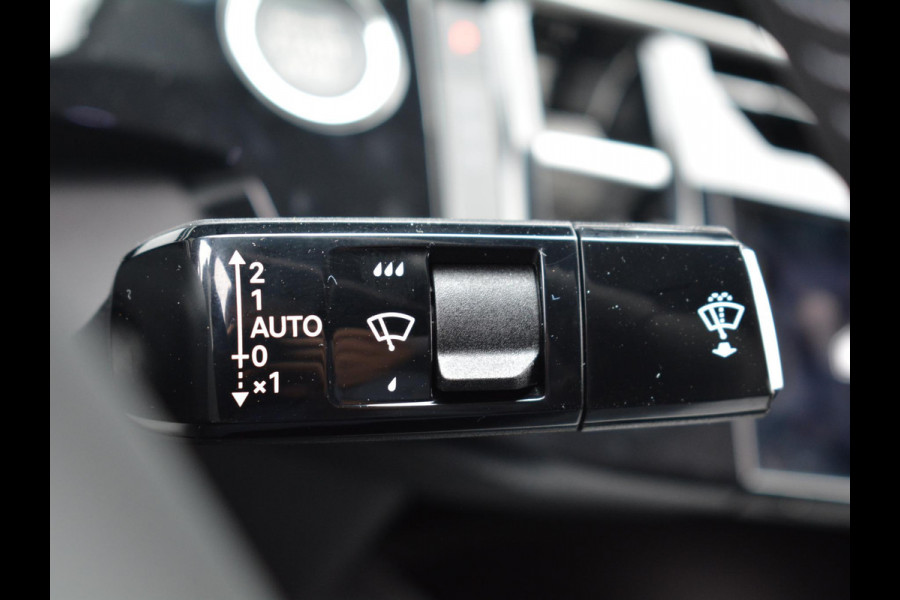 Peugeot E-3008 Allure 73 kWh Avantage | Navigatie | Carplay | Camera