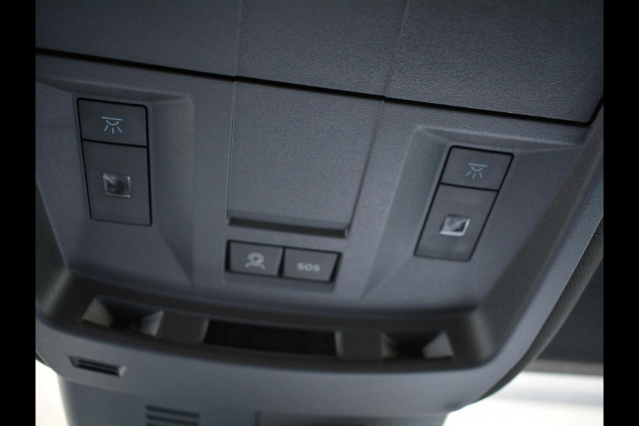 Peugeot E-3008 Allure 73 kWh Avantage | Navigatie | Carplay | Camera