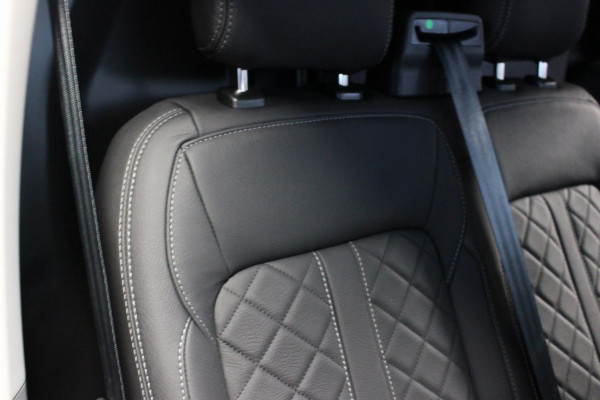 Ford Transit Custom 320 2.0 TDCI L2H1 AUTOMAAT 170PK JB- EDITION / FULL BLACK / APPLE CARPLAY / 3- ZITS / MY2024 / DIRECT RIJDEN