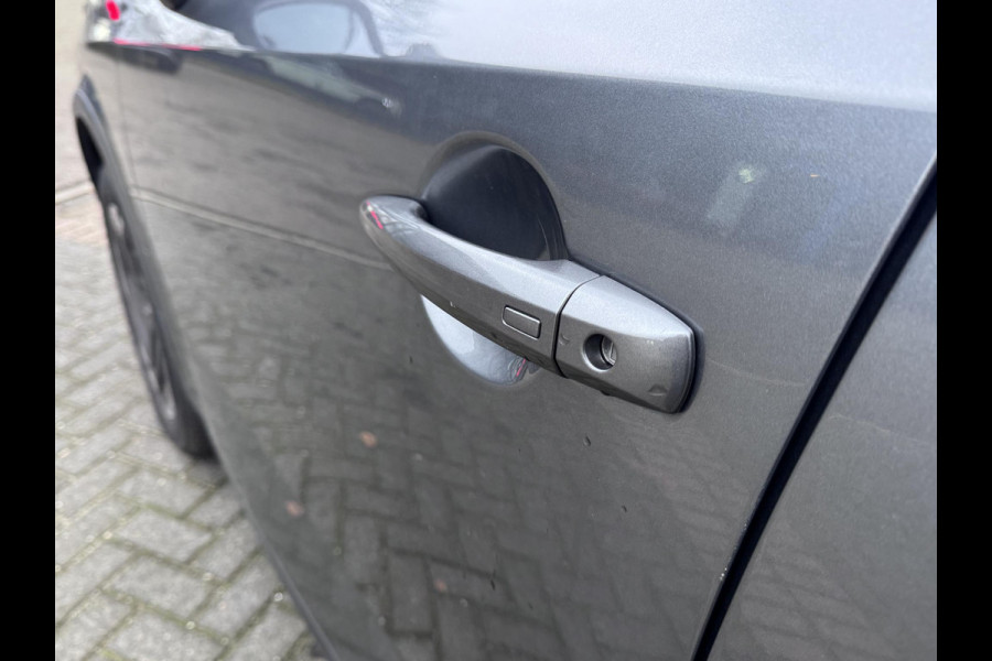 Nissan QASHQAI 1.3 MHEV Xtronic N-Connecta VAN: €37.900,- VOOR: €34.577,- UW EINDEJAARSVOORDEEL: €3.323,- | FABRIEKSGARANTIE| PANO| VOORRUITVERWARMING| STOEL + STUUR VERWARMING| 360 CAMERA| DODE HOEK| HEAD-UP| ELEK. ACHTERKLEP