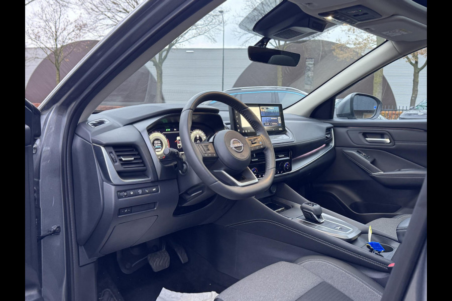 Nissan QASHQAI 1.3 MHEV Xtronic N-Connecta VAN: €37.900,- VOOR: €34.577,- UW EINDEJAARSVOORDEEL: €3.323,- | FABRIEKSGARANTIE| PANO| VOORRUITVERWARMING| STOEL + STUUR VERWARMING| 360 CAMERA| DODE HOEK| HEAD-UP| ELEK. ACHTERKLEP