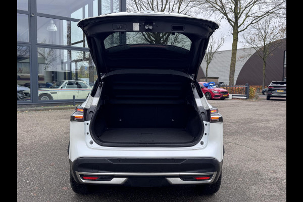 Nissan QASHQAI 1.3 MHEV Xtronic N-Connecta VAN: €37.900,- VOOR: €34.577,- UW EINDEJAARSVOORDEEL: €3.323,- | FABRIEKSGARANTIE| PANO| VOORRUITVERWARMING| STOEL + STUUR VERWARMING| 360 CAMERA| DODE HOEK| HEAD-UP| ELEK. ACHTERKLEP