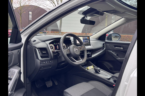 Nissan QASHQAI 1.3 MHEV Xtronic N-Connecta VAN: €37.900,- VOOR: €34.577,- UW EINDEJAARSVOORDEEL: €3.323,- | FABRIEKSGARANTIE| PANO| VOORRUITVERWARMING| STOEL + STUUR VERWARMING| 360 CAMERA| DODE HOEK| HEAD-UP| ELEK. ACHTERKLEP