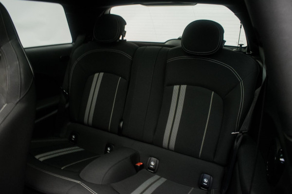 MINI Mini 1.5 Cooper John Cooper Works Dalston Edition ORG NL [ Panoramadak Harman Kardon HUD Digital Dash Alcantara ]