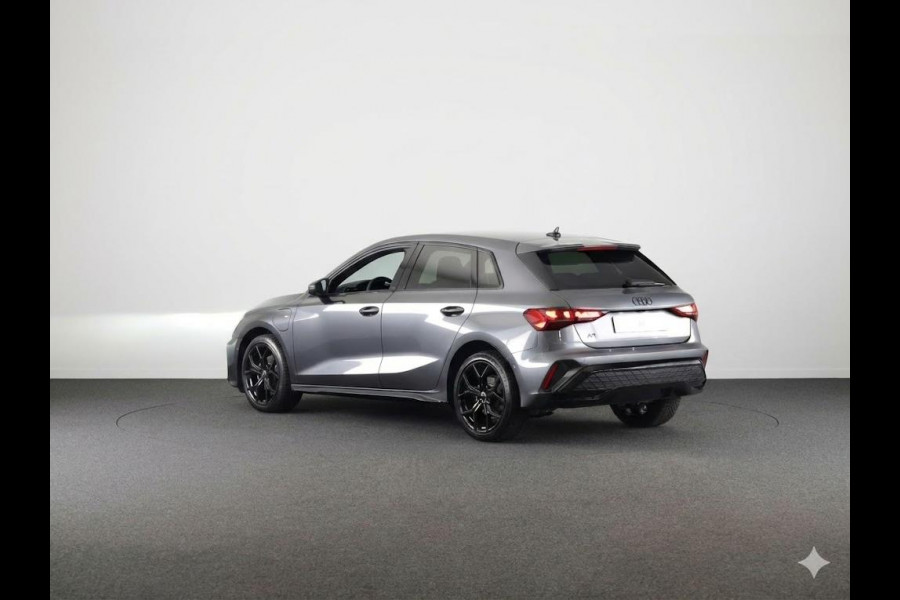 Audi A3 Sportback 40 TFSI e S edition 204pk | Verlengde garantie | Parkeercamera | Adaptieve cruise controle | Optiek pakket zwart Plus | Extra getint glas