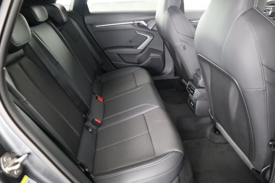 Audi A3 Sportback 40 TFSI e S edition 204pk | Verlengde garantie | Parkeercamera | Adaptieve cruise controle | Optiek pakket zwart Plus | Extra getint glas