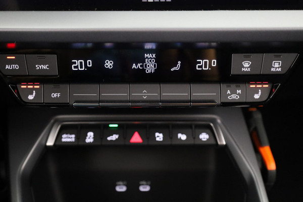 Audi A3 Sportback 40 TFSI e S edition 204pk | Verlengde garantie | Parkeercamera | Adaptieve cruise controle | Optiek pakket zwart Plus | Extra getint glas