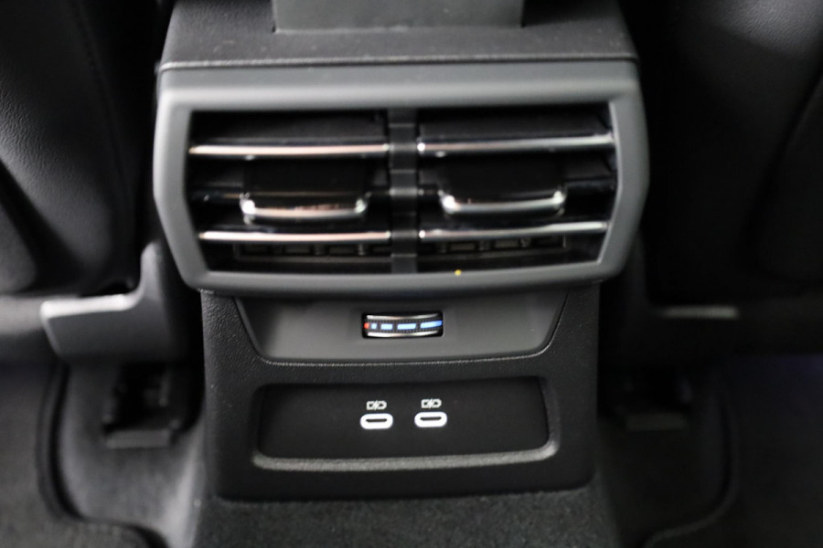 Audi A3 Sportback 40 TFSI e S edition 204pk | Verlengde garantie | Parkeercamera | Adaptieve cruise controle | Optiek pakket zwart Plus | Extra getint glas