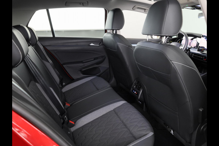 Volkswagen Golf 1.5 eTSI Life Edition GOAL 116 pk Automaat (DSG) | Verlengde garantie | Navigatie | Panoramadak | Parkeersensoren | Achteruitrijcamera | Stoelverwarming |