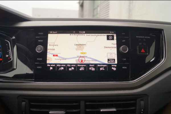 Volkswagen Polo 1.0 TSI Comfortline Business -ECC-PDC-NAVI-ACC-