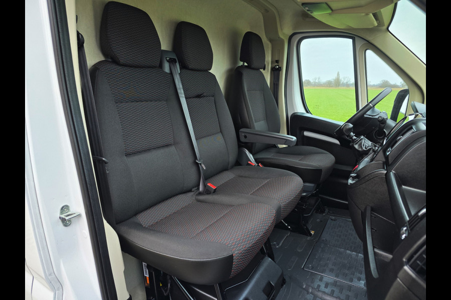 Peugeot Boxer 2.2 BlueHDi L2 H2 3.5T 140 Pk - Euro 6 - Navi - Airco - Cruise Control