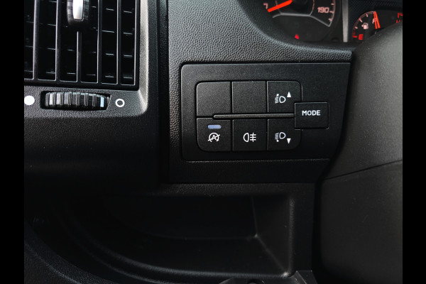 Peugeot Boxer 2.2 BlueHDi L2 H2 3.5T 140 Pk - Euro 6 - Navi - Airco - Cruise Control