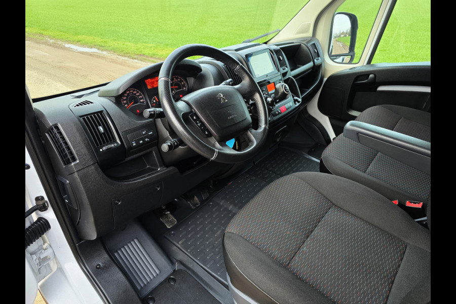 Peugeot Boxer 2.2 BlueHDi L2 H2 3.5T 140 Pk - Euro 6 - Navi - Airco - Cruise Control