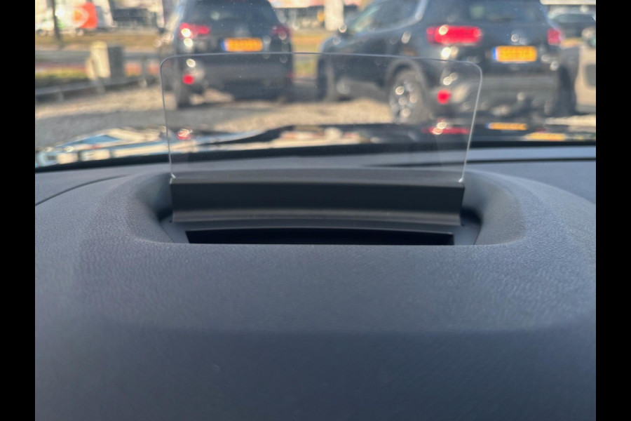 Citroën Ë-C4 Shine 50 kWh Rijklaar geleverd incl 12 maanden BOVAG garantie! | OBC reeds vervangen! |