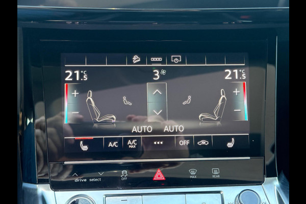Audi e-tron 50 quattro Business edition Plus 71 kWh, panoramadak, leder, stoelverwarming, camera, NL auto met nap
