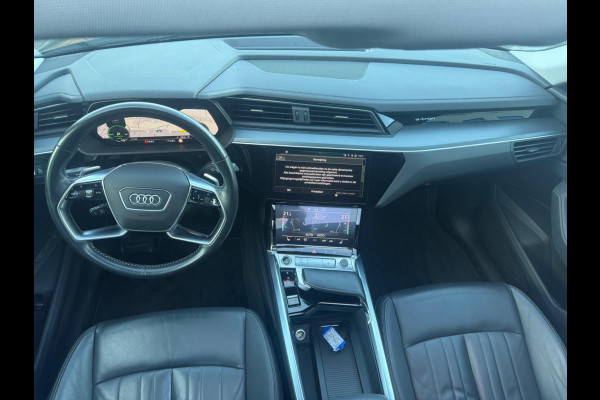 Audi e-tron 50 quattro Business edition Plus 71 kWh, panoramadak, leder, stoelverwarming, camera, NL auto met nap