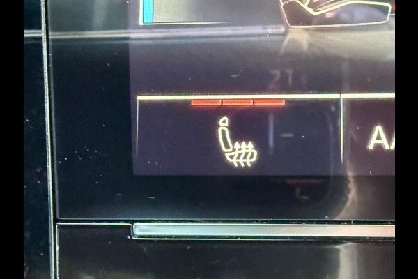 Audi e-tron 50 quattro Business edition Plus 71 kWh, panoramadak, leder, stoelverwarming, camera, NL auto met nap