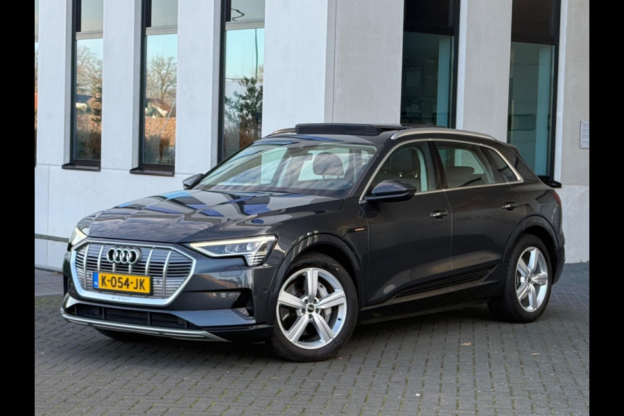 Audi e-tron 50 quattro Business edition Plus 71 kWh, panoramadak, leder, stoelverwarming, camera, NL auto met nap