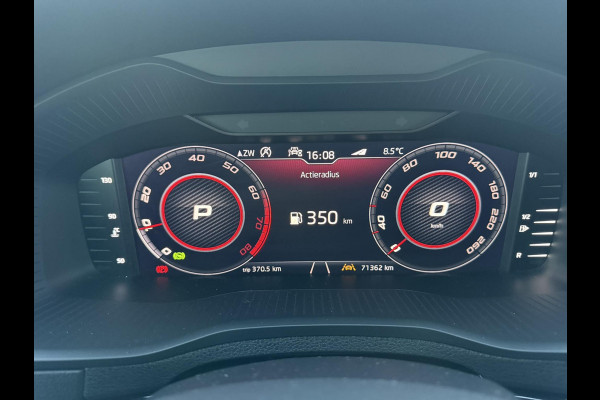 Škoda Karoq 1.5 TSI ACT Sportline Business 150 PK | Clima | Adapt. Cruise | Wegklapbare Trekhaak | Stoelverwarming