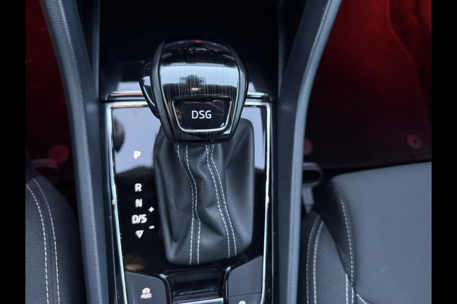 Škoda Karoq 1.5 TSI ACT Sportline Business 150 PK | Clima | Adapt. Cruise | Wegklapbare Trekhaak | Stoelverwarming