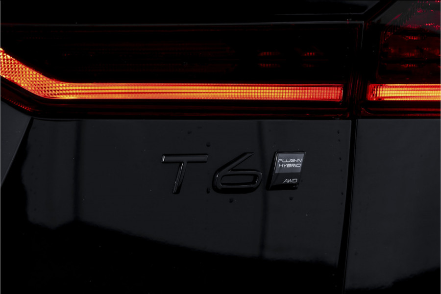 Volvo XC60 2.0 T6 Plug-in hybrid AWD Plus Black Edition | S/K-Panodak | Dig. Cockpit | Adapt. Cruise | Head-up | Memory Stoelen | Elek. Klep | Stoel-+stuurverw. | 360 Camera | NAV+App. Connect | ECC | LM 21" | 1935