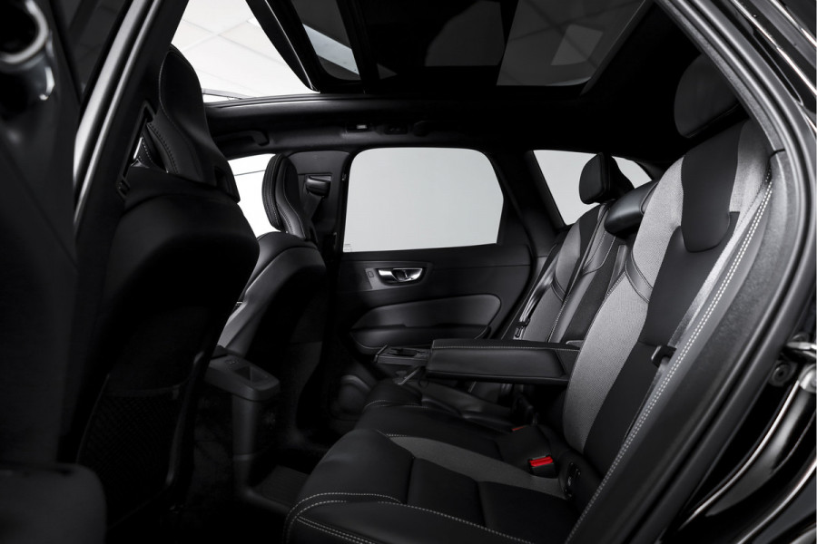 Volvo XC60 2.0 T6 Plug-in hybrid AWD Plus Black Edition | S/K-Panodak | Dig. Cockpit | Adapt. Cruise | Memory Stoelen | Elek. Klep | Stoel-+stuurverw. | 360 Camera | NAV+App. Connect | ECC | LM 21" | 2762