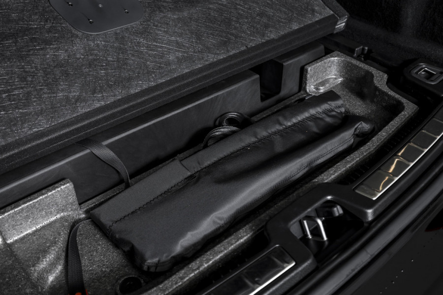 Volvo XC60 2.0 T6 Plug-in hybrid AWD Plus Black Edition | S/K-Panodak | Dig. Cockpit | Adapt. Cruise | Memory Stoelen | Elek. Klep | Stoel-+stuurverw. | 360 Camera | NAV+App. Connect | ECC | LM 21" | 2762