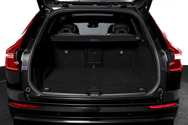Volvo XC60 2.0 T8 Plug-in hybrid AWD Plus Black Edition | Elek. Trekhaak | S/K-Panodak | Harman/Kardon | Dig. Cockpit | Adapt. Cruise | Memory Stoelen | Elek. Klep | Stoel-+stuurverw. | 360 Camera | NAV+App. Connect | ECC | LM 21" | 0348