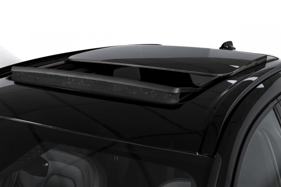 Volvo XC60 2.0 T8 Plug-in hybrid AWD Plus Black Edition | Elek. Trekhaak | S/K-Panodak | Harman/Kardon | Dig. Cockpit | Adapt. Cruise | Memory Stoelen | Elek. Klep | Stoel-+stuurverw. | 360 Camera | NAV+App. Connect | ECC | LM 21" | 0348