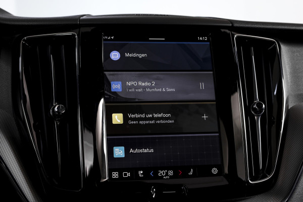 Volvo XC60 2.0 T8 Plug-in hybrid AWD Plus Black Edition | Elek. Trekhaak | S/K-Panodak | Harman/Kardon | Dig. Cockpit | Adapt. Cruise | Memory Stoelen | Elek. Klep | Stoel-+stuurverw. | 360 Camera | NAV+App. Connect | ECC | LM 21" | 0348