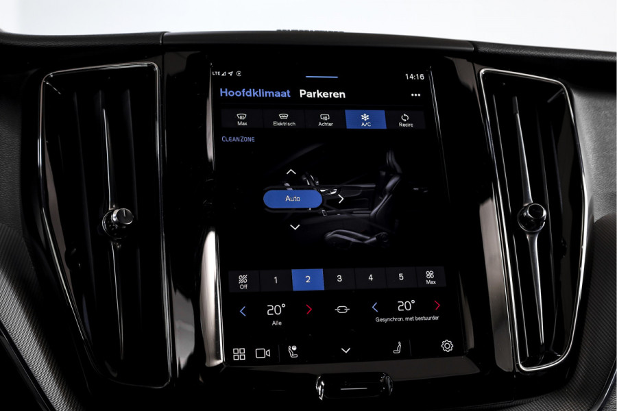 Volvo XC60 2.0 T8 Plug-in hybrid AWD Plus Black Edition | Elek. Trekhaak | S/K-Panodak | Harman/Kardon | Dig. Cockpit | Adapt. Cruise | Memory Stoelen | Elek. Klep | Stoel-+stuurverw. | 360 Camera | NAV+App. Connect | ECC | LM 21" | 0348