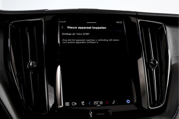 Volvo XC60 2.0 T8 Plug-in hybrid AWD Plus Black Edition | Elek. Trekhaak | S/K-Panodak | Harman/Kardon | Dig. Cockpit | Adapt. Cruise | Memory Stoelen | Elek. Klep | Stoel-+stuurverw. | 360 Camera | NAV+App. Connect | ECC | LM 21" | 0348