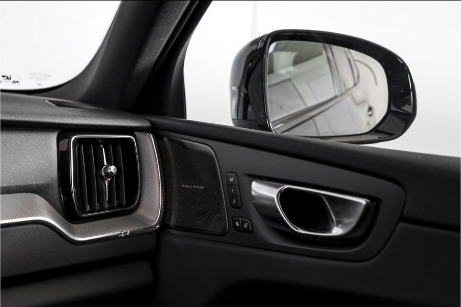 Volvo XC60 2.0 T8 Plug-in hybrid AWD Plus Black Edition | Elek. Trekhaak | S/K-Panodak | Harman/Kardon | Dig. Cockpit | Adapt. Cruise | Memory Stoelen | Elek. Klep | Stoel-+stuurverw. | 360 Camera | NAV+App. Connect | ECC | LM 21" | 0348