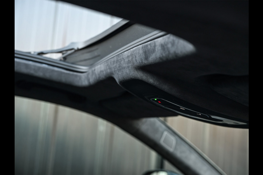 Audi Q8 60 TFSI e Quattro Competition · Keyless · B&O Sound · Soft Close · 360 Camera · Stuurverwarming · Panoramadak · Head-up · Alcant