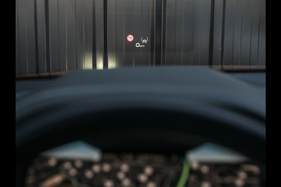 Audi Q8 60 TFSI e Quattro Competition · Keyless · B&O Sound · Soft Close · 360 Camera · Stuurverwarming · Panoramadak · Head-up · Alcant