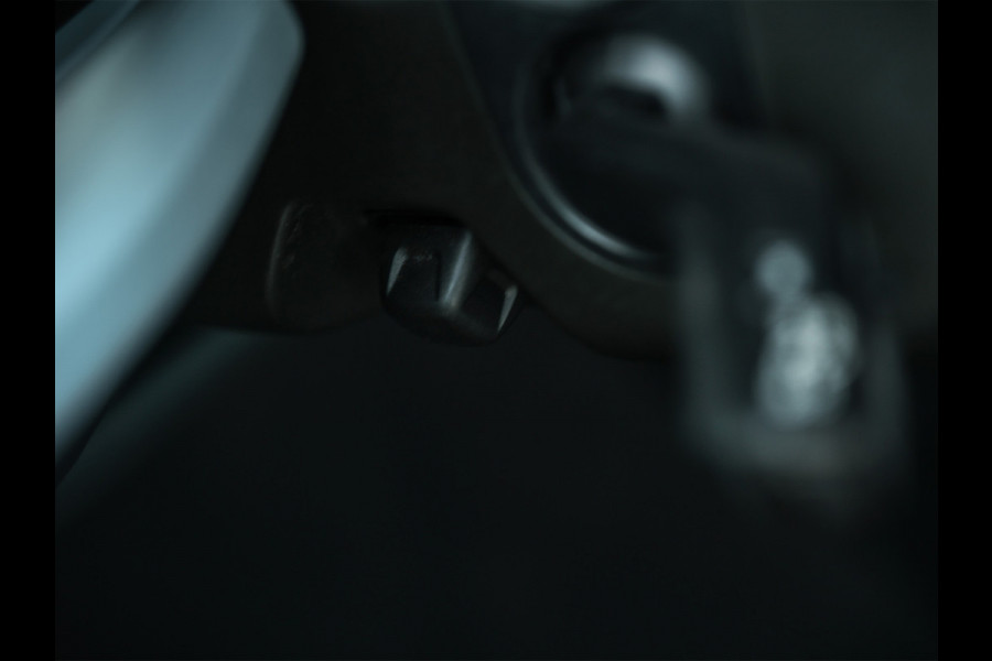 Audi Q8 60 TFSI e Quattro Competition · Keyless · B&O Sound · Soft Close · 360 Camera · Stuurverwarming · Panoramadak · Head-up · Alcant