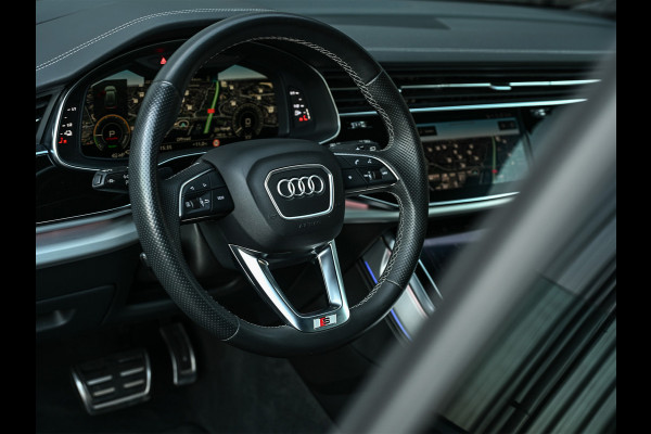 Audi Q8 60 TFSI e Quattro Competition · Keyless · B&O Sound · Soft Close · 360 Camera · Stuurverwarming · Panoramadak · Head-up · Alcant