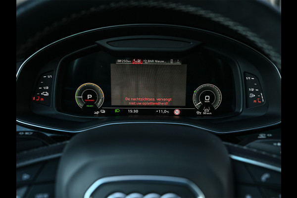 Audi Q8 60 TFSI e Quattro Competition · Keyless · B&O Sound · Soft Close · 360 Camera · Stuurverwarming · Panoramadak · Head-up · Alcant