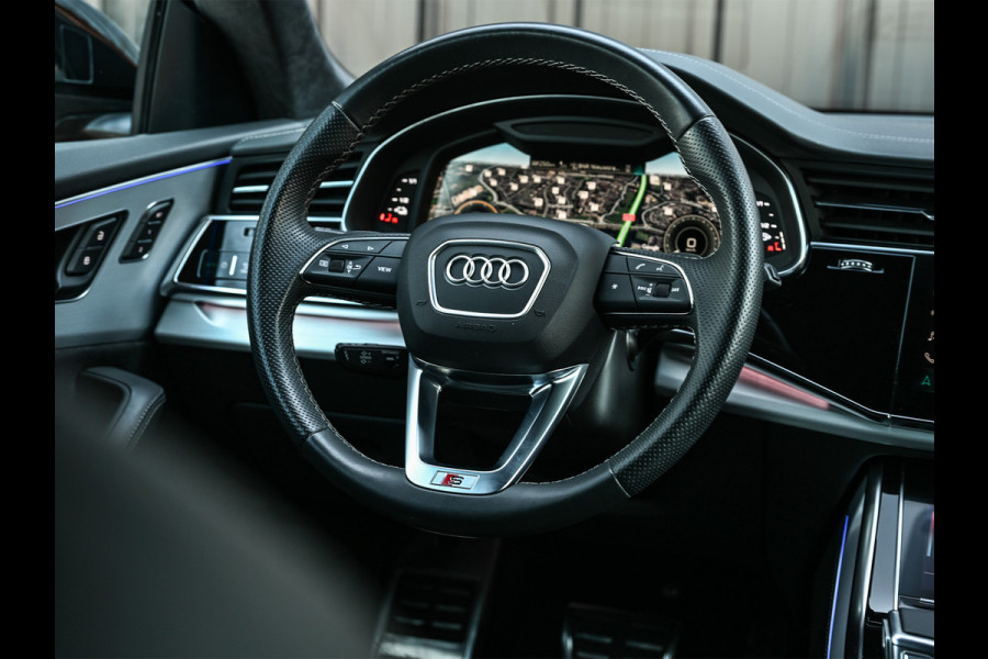 Audi Q8 60 TFSI e Quattro Competition · Keyless · B&O Sound · Soft Close · 360 Camera · Stuurverwarming · Panoramadak · Head-up · Alcant