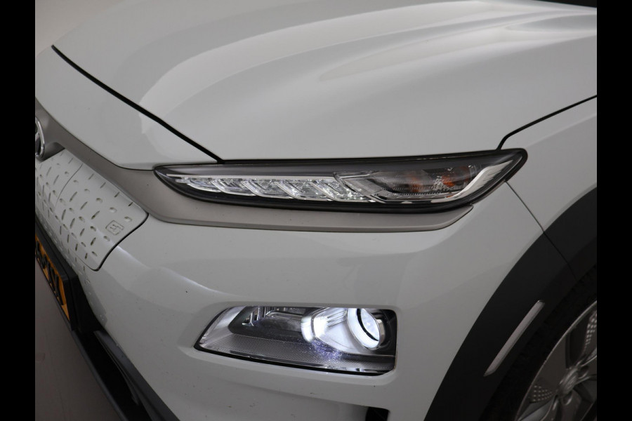 Hyundai Kona 64 kWh 204 PK AUT. + CAMERA | APPLE CARPLAY | STUURVERW. | STOELVERW. | LED | BTW AUTO
