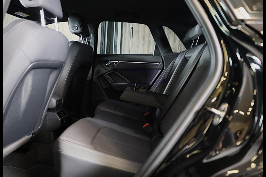 Audi Q3 35 TFSI RSQ3 Look / AUT / Virtual Cockpit / Lane Assist / Dode Hoek / Elek Stoelen / Led / Pdc / 21 Inch