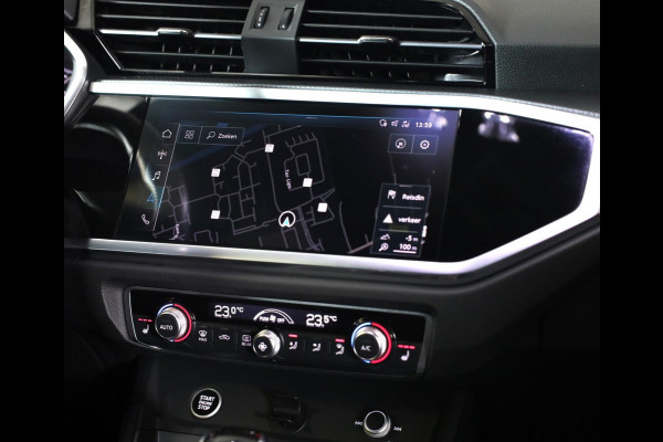 Audi Q3 35 TFSI RSQ3 Look / AUT / Virtual Cockpit / Lane Assist / Dode Hoek / Elek Stoelen / Led / Pdc / 21 Inch