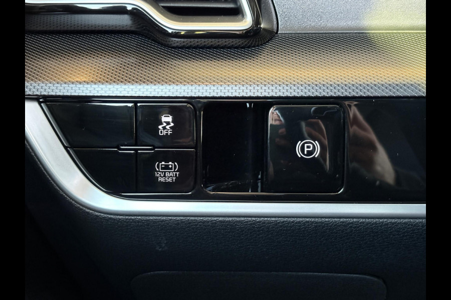 Kia Sportage 1.6 T-GDi Hybrid DynamicPlusLine | Panoramadak | Stoelverwarming | Navigatiesysteem | Adaptive cruise control