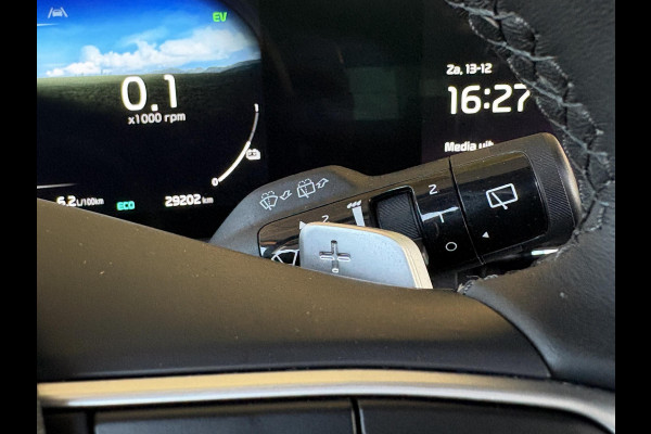 Kia Sportage 1.6 T-GDi Hybrid DynamicPlusLine | Panoramadak | Stoelverwarming | Navigatiesysteem | Adaptive cruise control